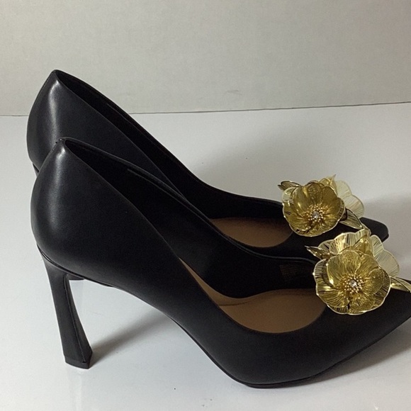 I.n.c. International Concepts Women's Kaleia Flower Pumps - Picture 8 of 12